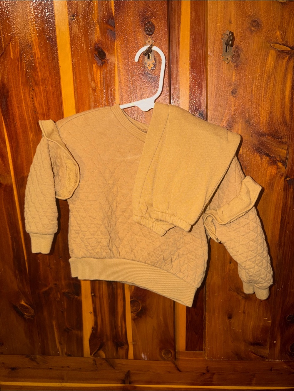 Old Navy Quilted Sweatshirt and Joggers Set - Tan